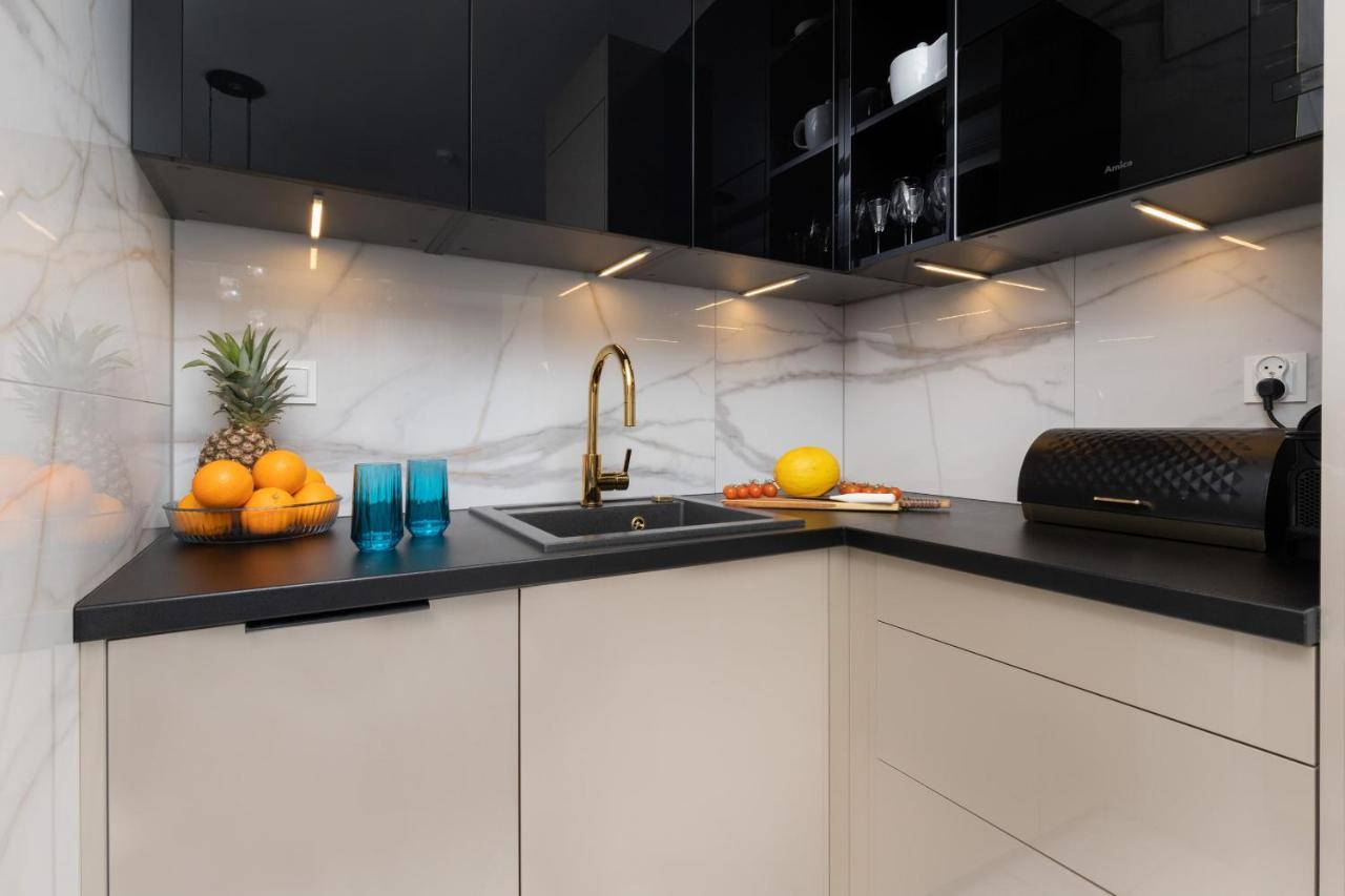 Plac Unii Apartment Gdynia Srodmiescie By Renters Prestige Exterior foto