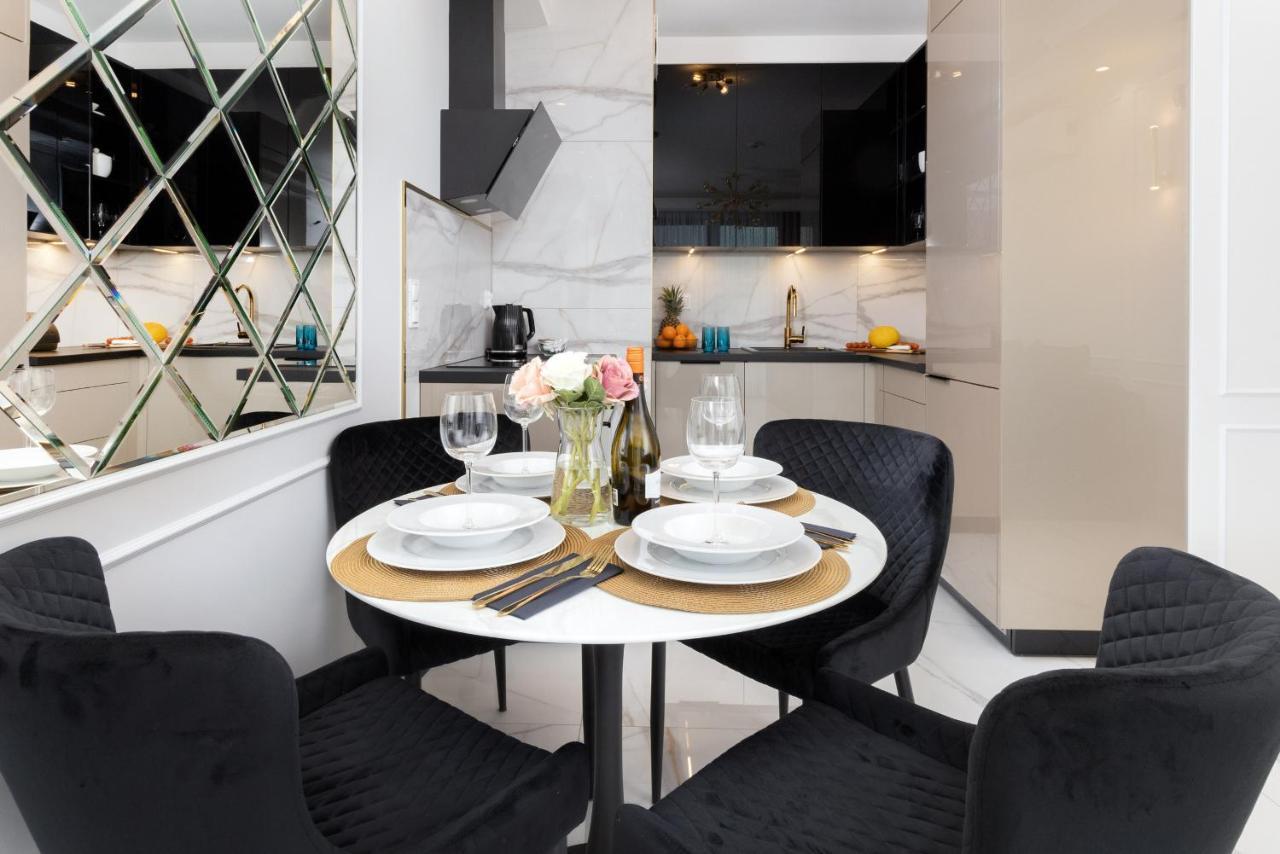 Plac Unii Apartment Gdynia Srodmiescie By Renters Prestige Exterior foto