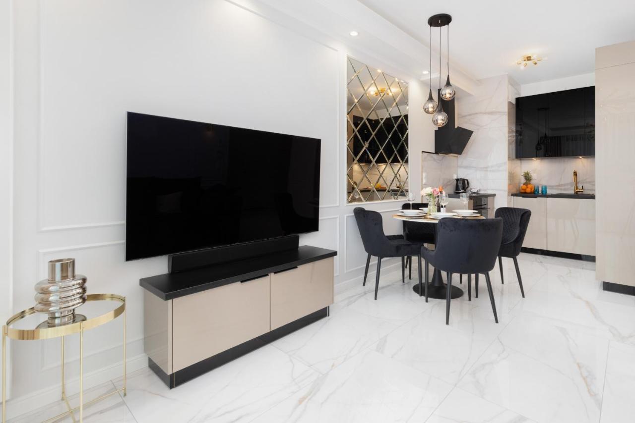 Plac Unii Apartment Gdynia Srodmiescie By Renters Prestige Exterior foto